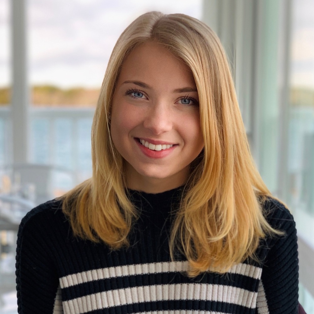 Meet your Posher, Courtney
